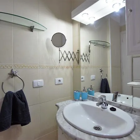 Apartment Charming Meters From Beach With Pool *
